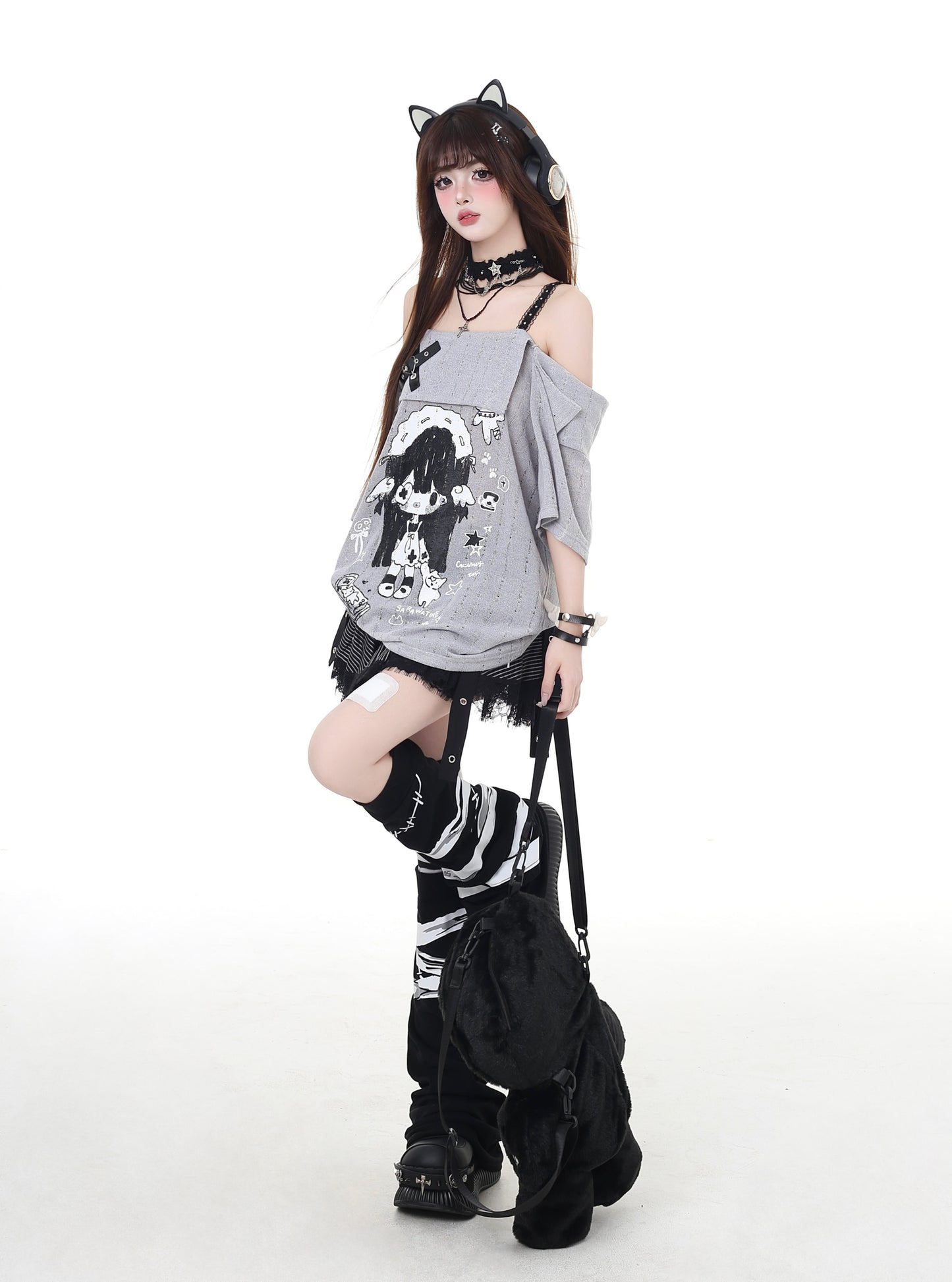 Crazy Girl Rainy Girl Anime Graphic Gray & White Top - Sugarplum Store