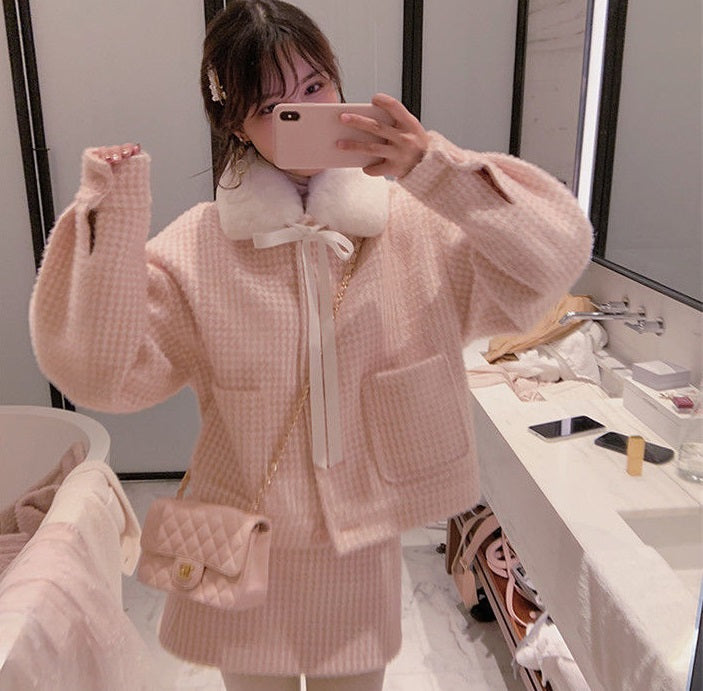 Classic Women Autumn Fall Winter Fashion Tweed Lamb Wool Fur Plush Collar Pink White Plaid Coat Jacket Two piece Skirt