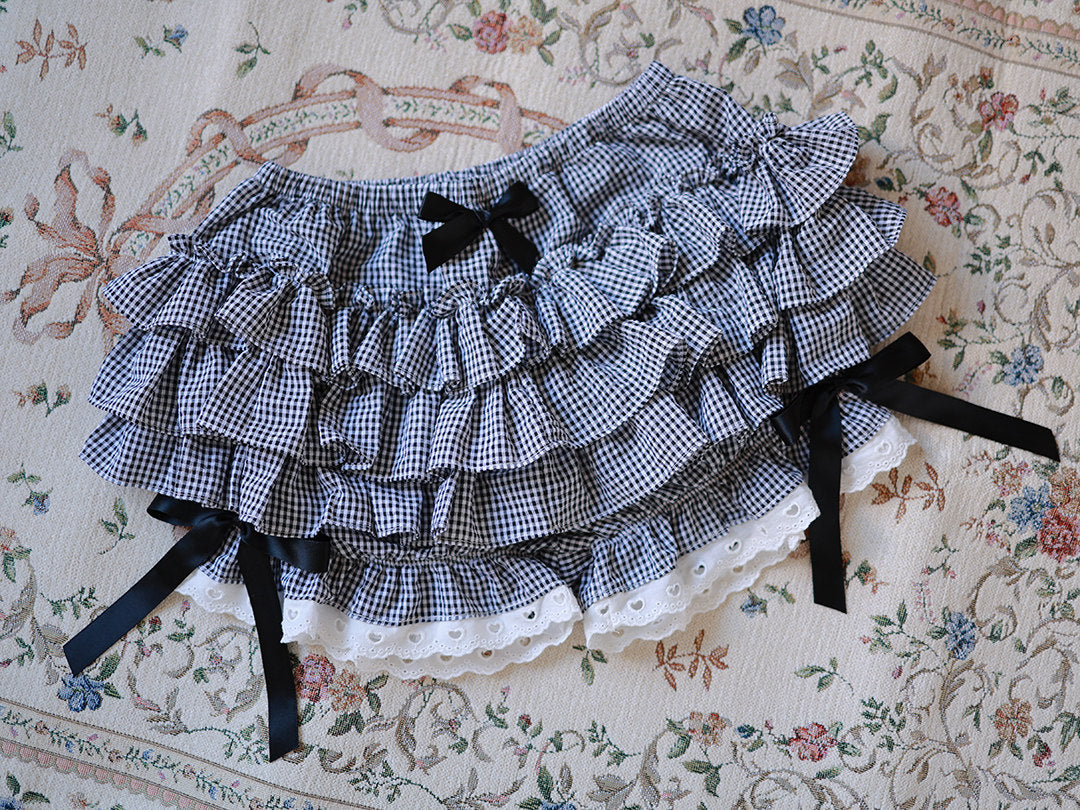 Lolita Lace Ruffled Black White Bloomers Shorts