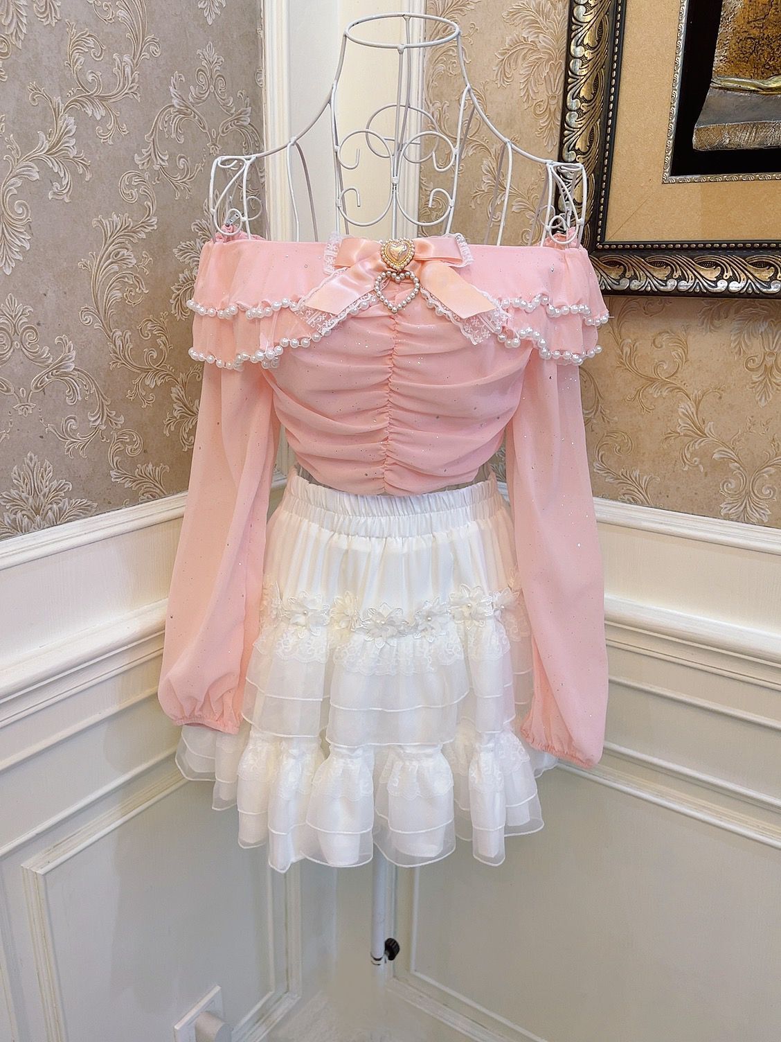 Sweetheart Princess Pink Ruffled Bow Off Shoulder Long Sleeve Shirt – Sugarplum Store Sweetheart Princess Pink Ruffled Bow Off Shoulder Long Sleeve Shirt – Sugarplum Store