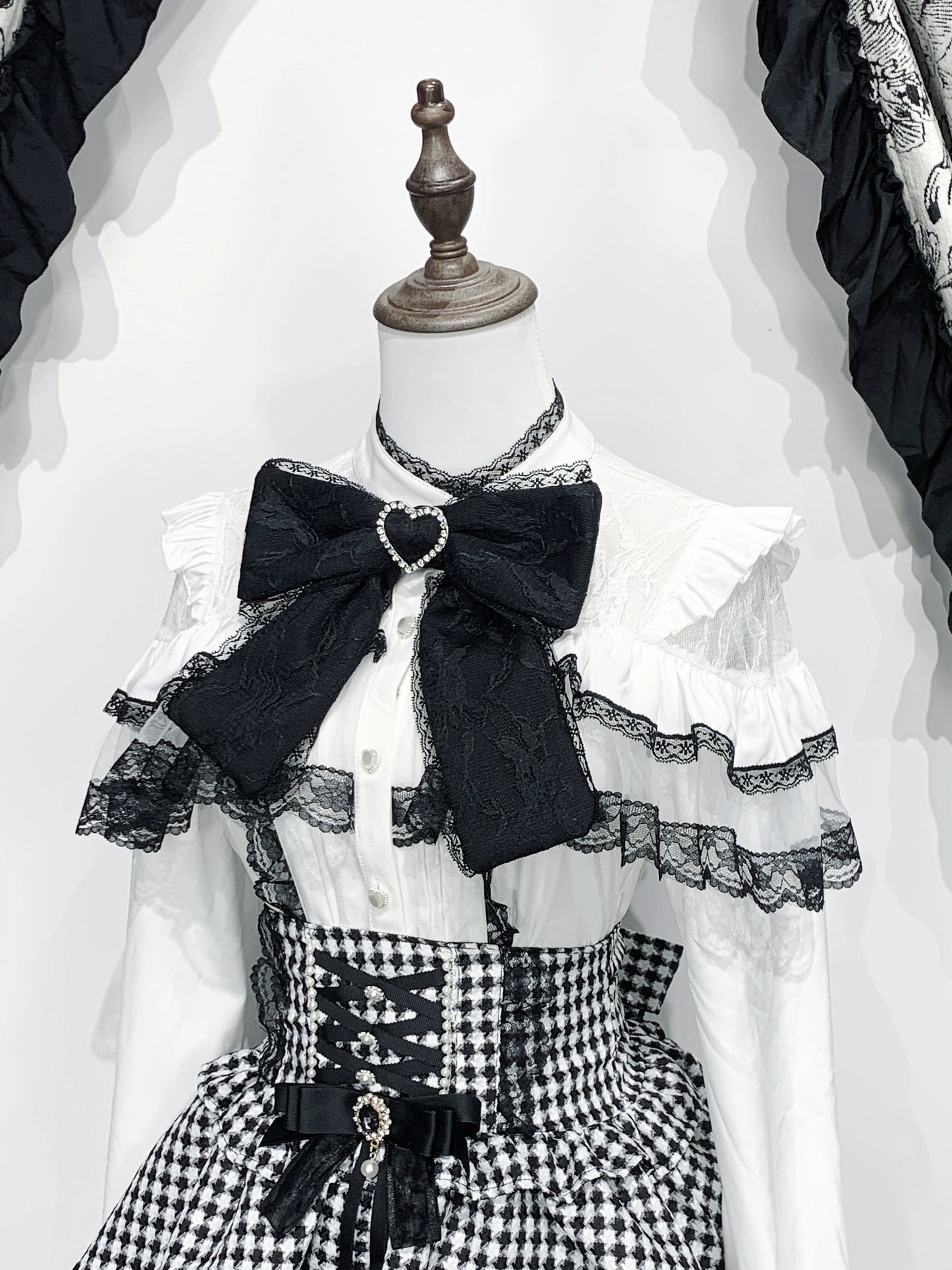 Virtual Paradise Lace Mesh Top - Sugarplum Store