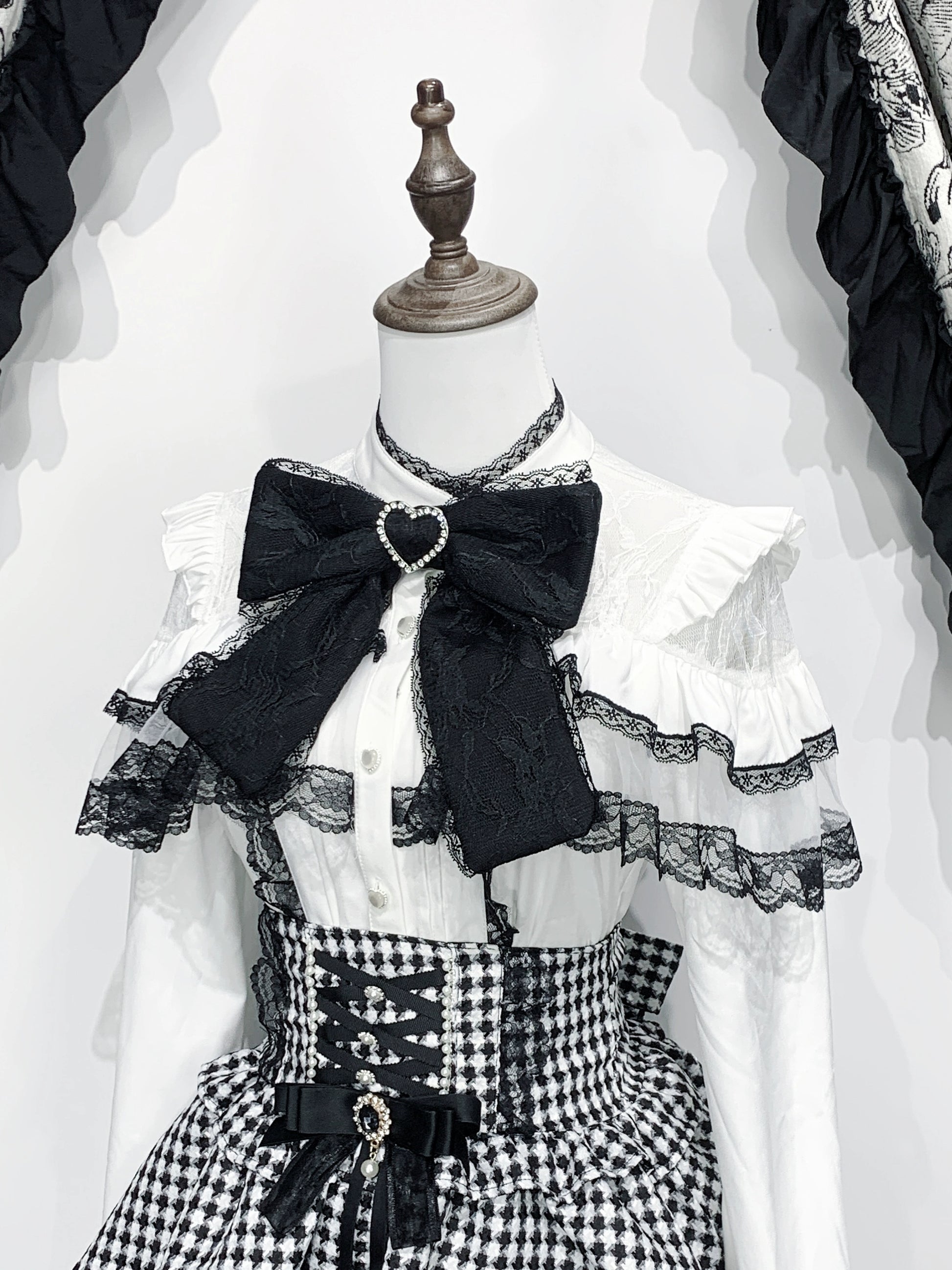 Virtual Paradise Lace Mesh Top - Sugarplum Store