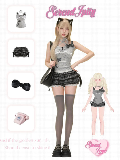casual kawaii outfit with cat paw cami and black bloomers