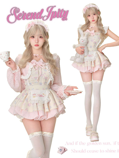 Two women in pastel Lolita outfits