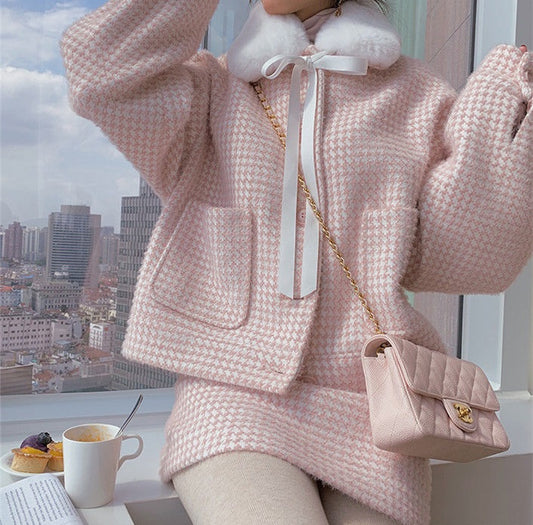 Classic Women Autumn Fall Winter Fashion Tweed Lamb Wool Fur Plush Collar Pink White Plaid Coat Jacket Two piece Skirt